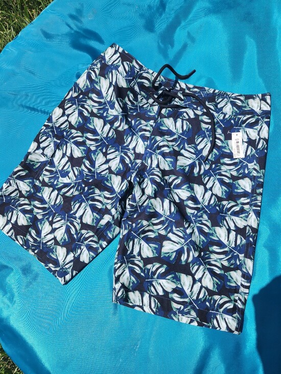 Goodthreads Other - GOODTHREADS Men's Navy Leaf-Print Swim Trunks